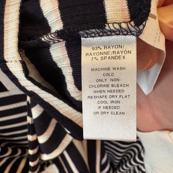 Loft- blue/pink/white striped long sleeved dress- size 8 - Picture 4 of 5